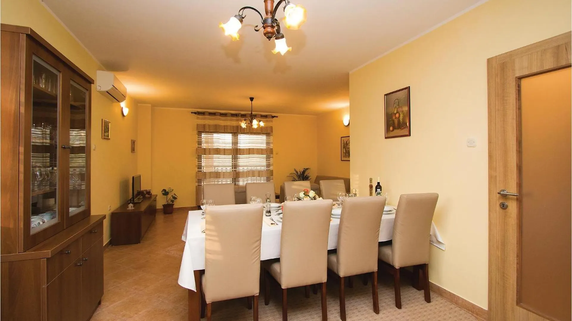 Pet Friendly Home In Bonasini Butkovići Dom wakacyjny